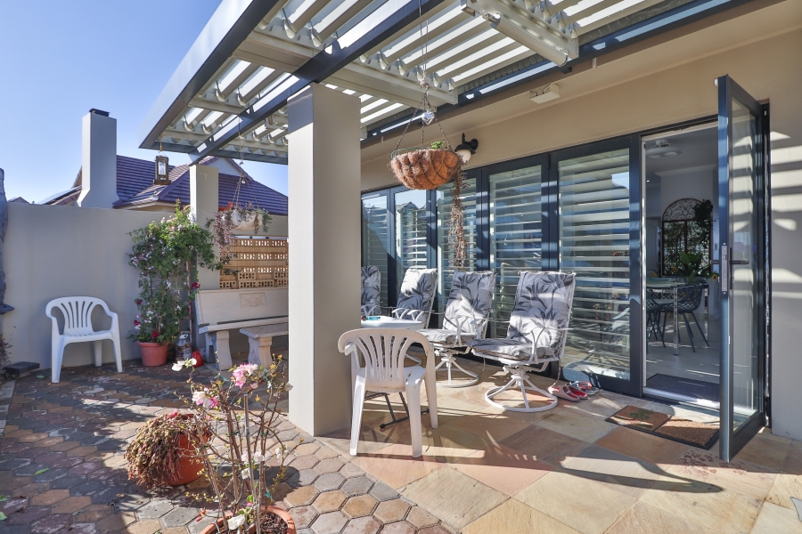 2 Bedroom Property for Sale in Dana Bay Western Cape